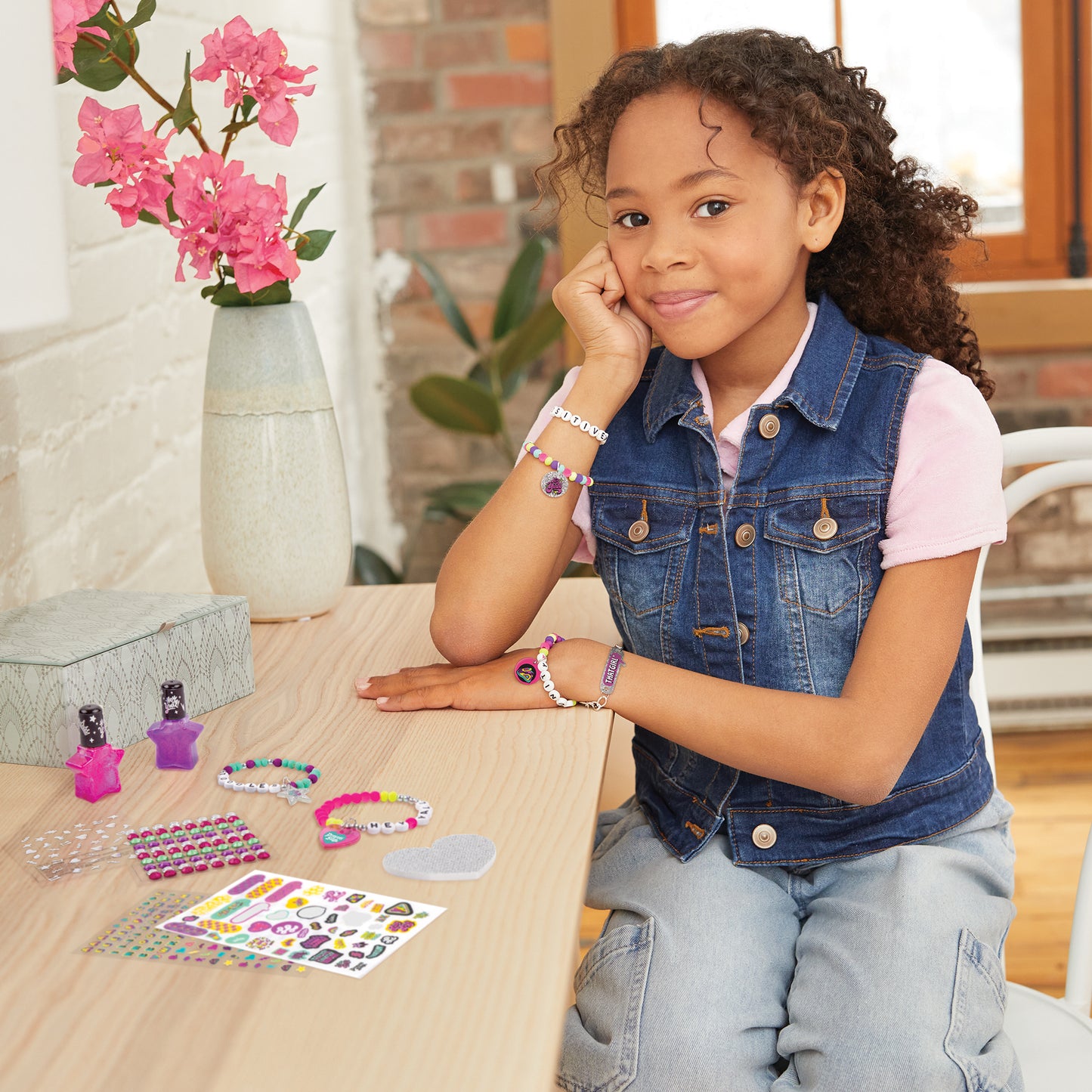 That Girl Lay Lay Express Yo Self Nail Art & DIY Bracelet kit