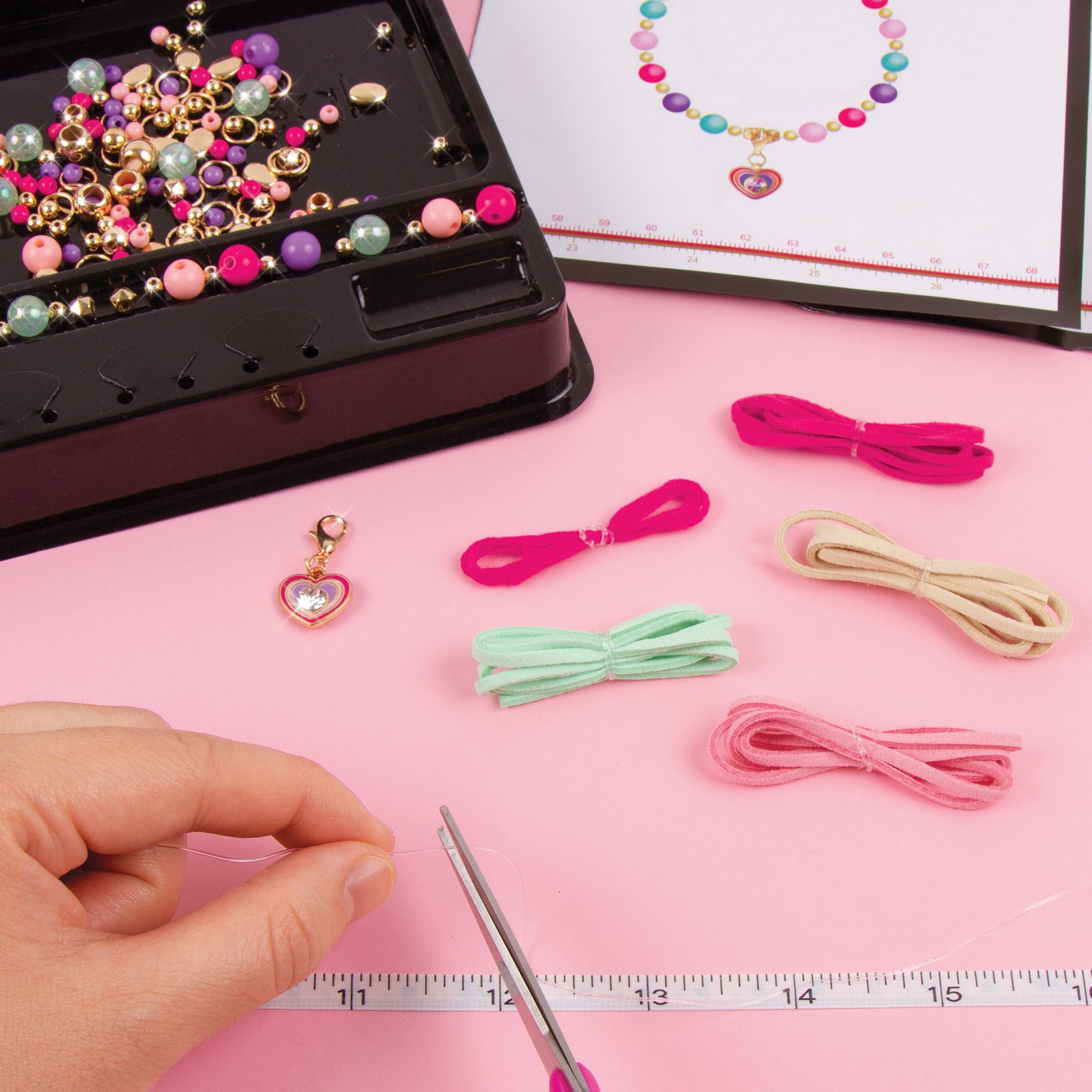 Juicy Couture: 2-in-1 Crystal Sunshine & Starlight DIY Bracelets Kit -  Create 15 Bracelets, 436 Pieces, 12 Juicy Charms, Tweens & Girls 8+ 